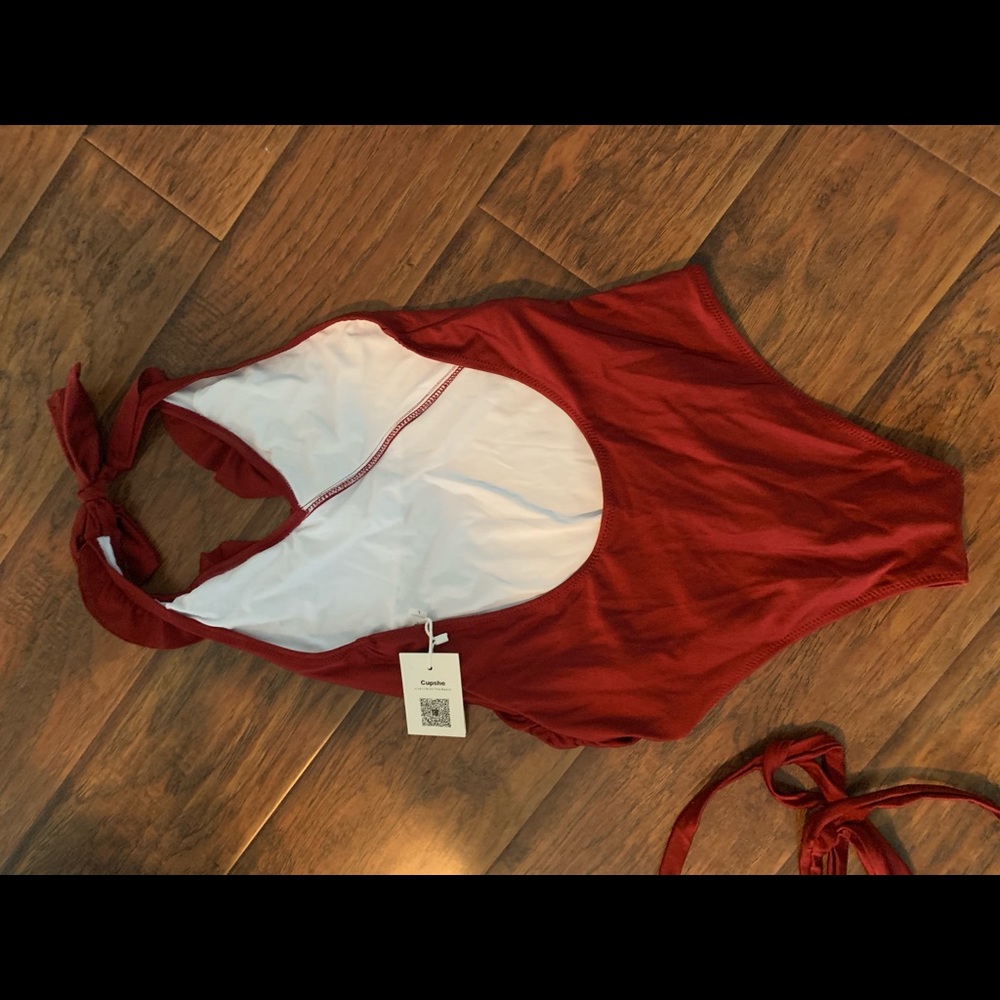 Cupshe one piece bathing suit